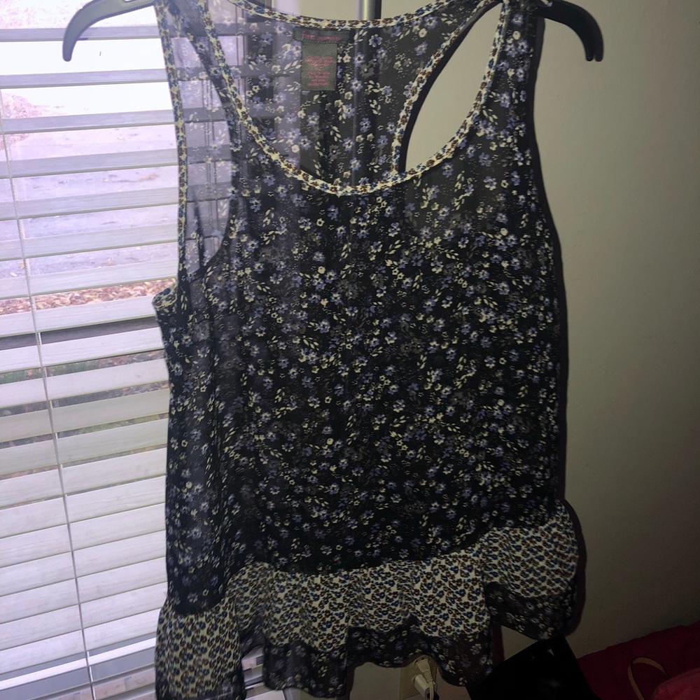 Super cute blouse